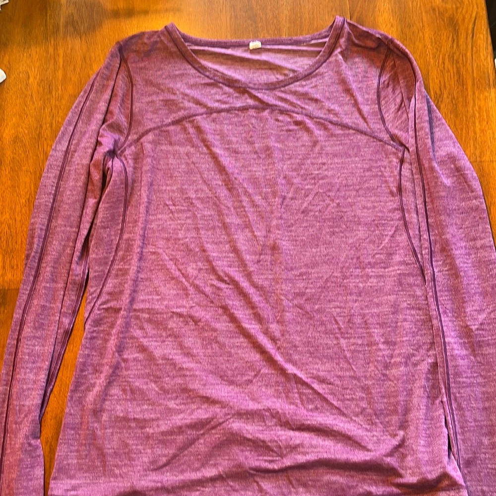 Long sleeve Lululemon shirt